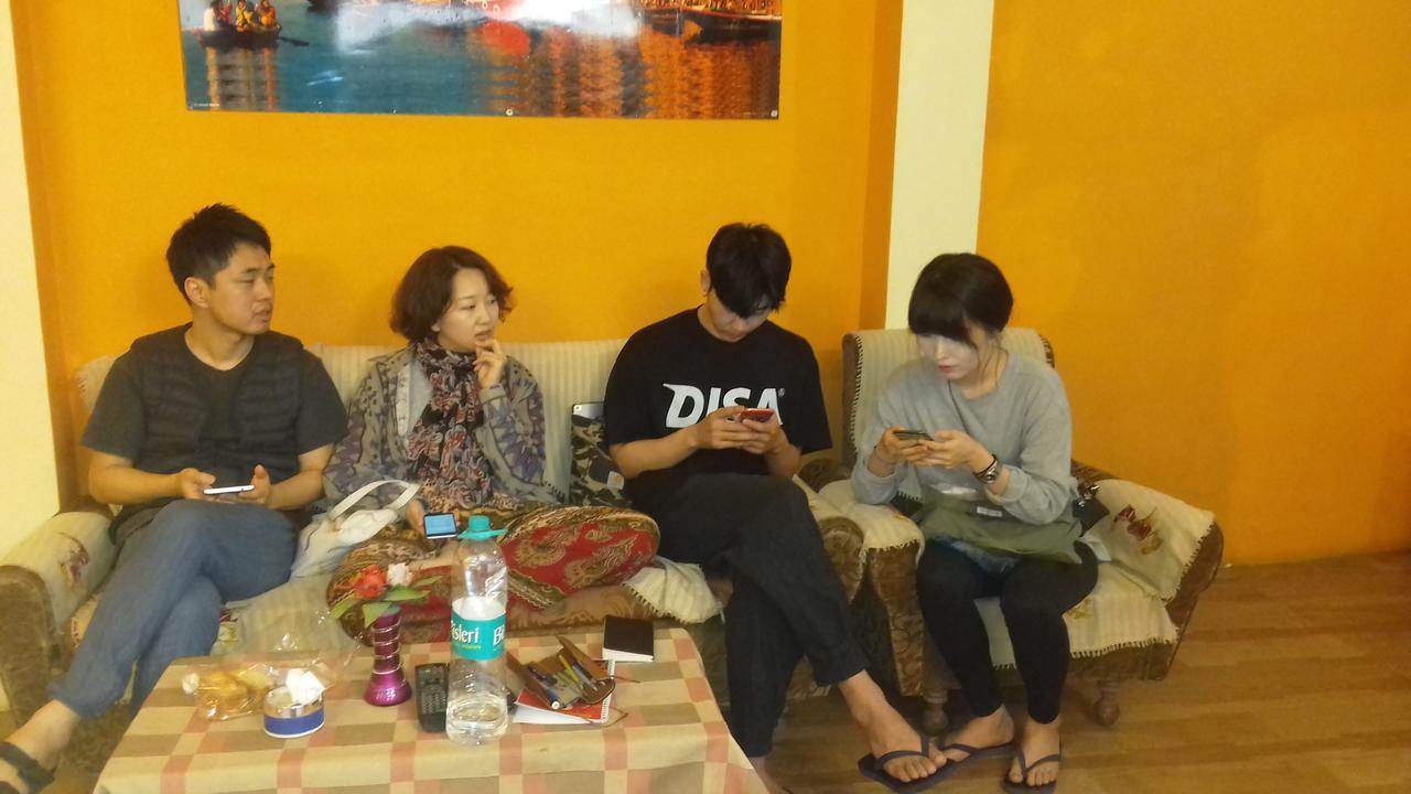Buddha Guest House Varanasi Ngoại thất bức ảnh