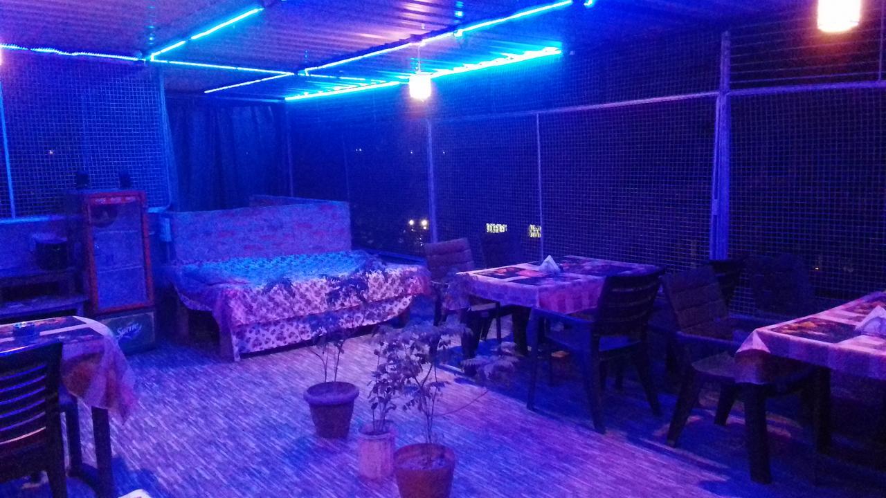 Buddha Guest House Varanasi Ngoại thất bức ảnh