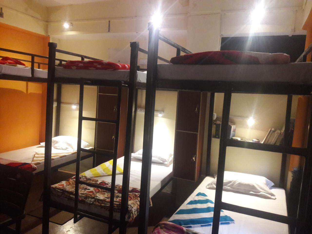 Buddha Guest House Varanasi Phòng bức ảnh