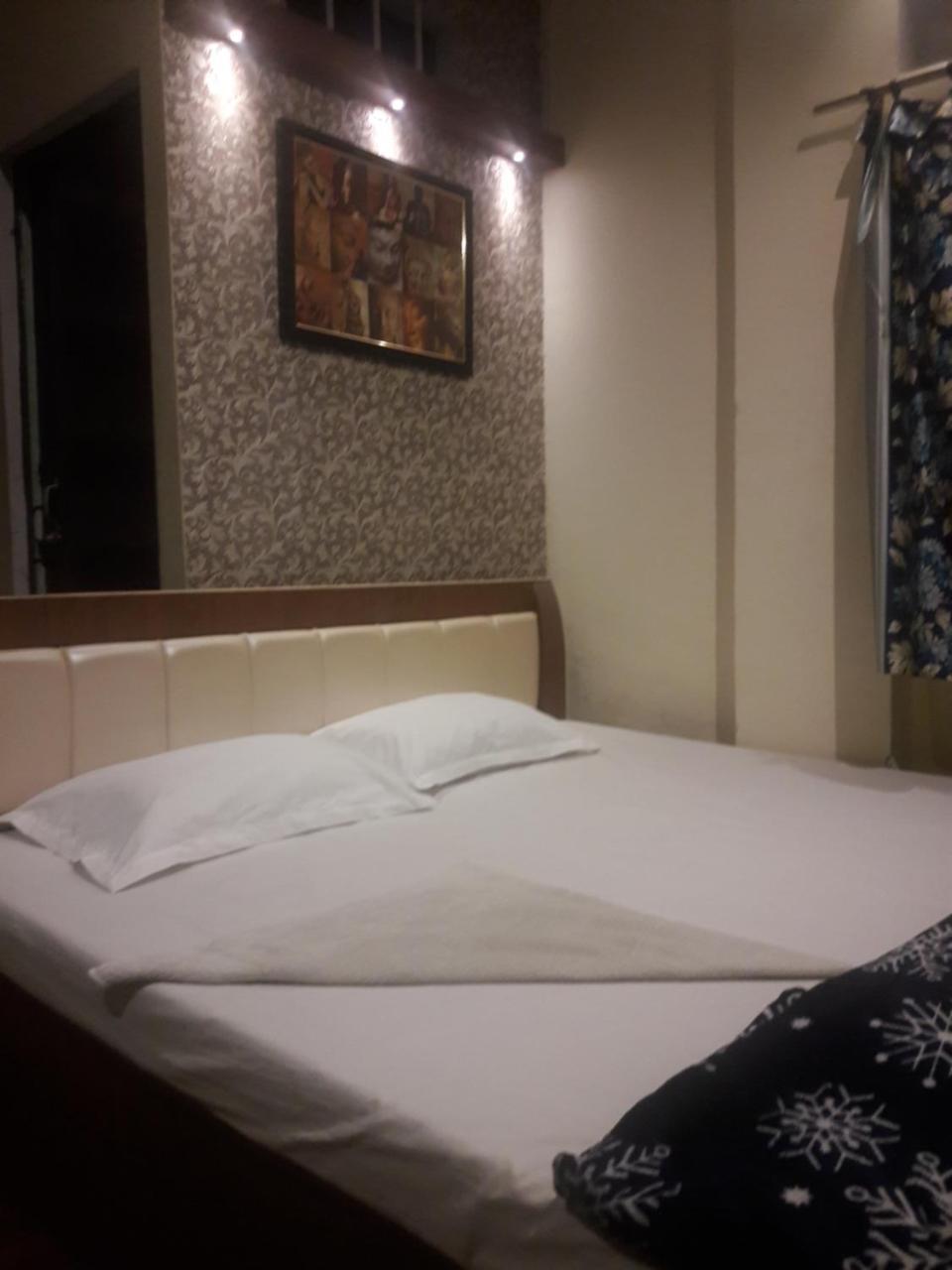 Buddha Guest House Varanasi Ngoại thất bức ảnh