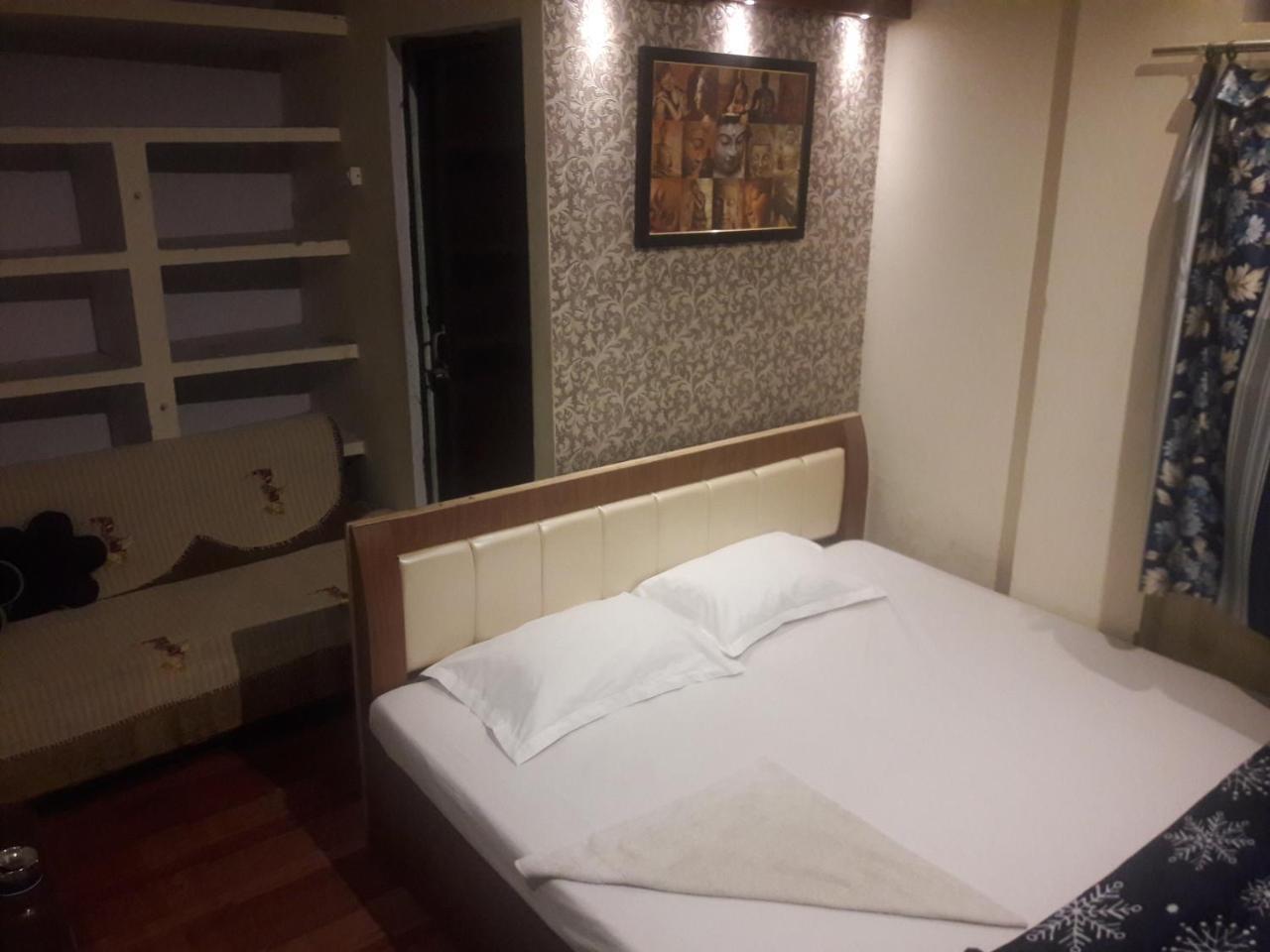 Buddha Guest House Varanasi Ngoại thất bức ảnh
