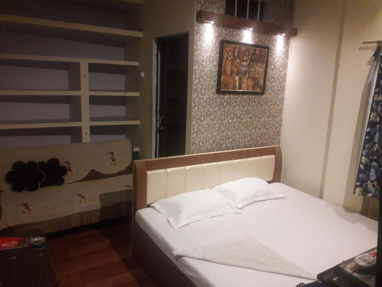 Buddha Guest House Varanasi Ngoại thất bức ảnh
