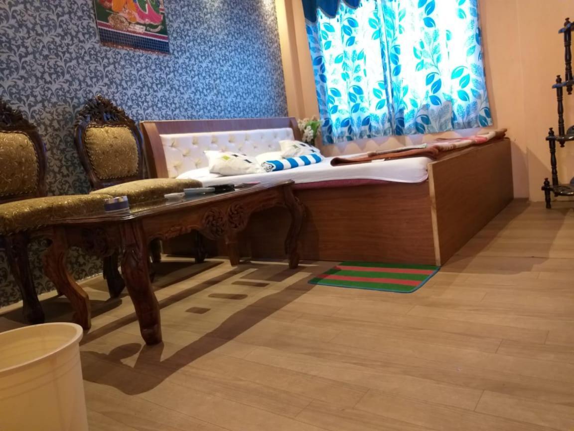 Buddha Guest House Varanasi Ngoại thất bức ảnh